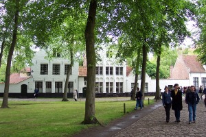 bel04_34